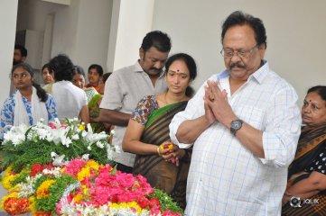Celebs Pay Condolences to C Narayana Reddy